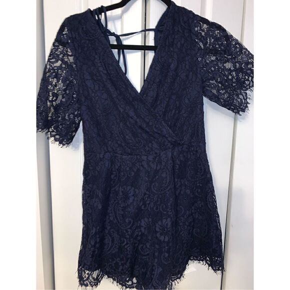 Blue lace romper size medium - Picture 1 of 4
